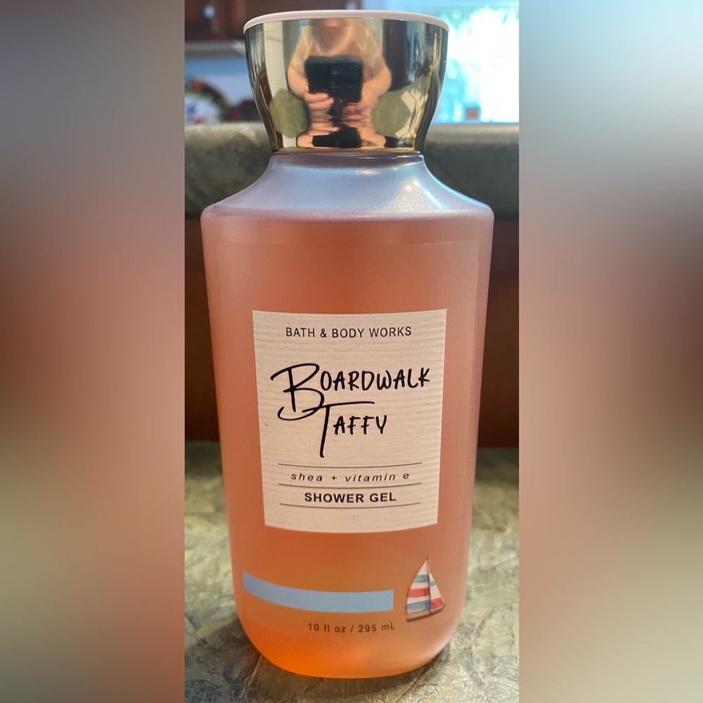 Bath & Body Works Boardwalk Taffy Shower Gel